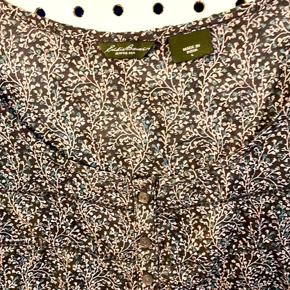 Eddie Bauer Women’s Tiny Floral Tank Top with Button Opening Front Charcoal Teal - Picture 2 of 9